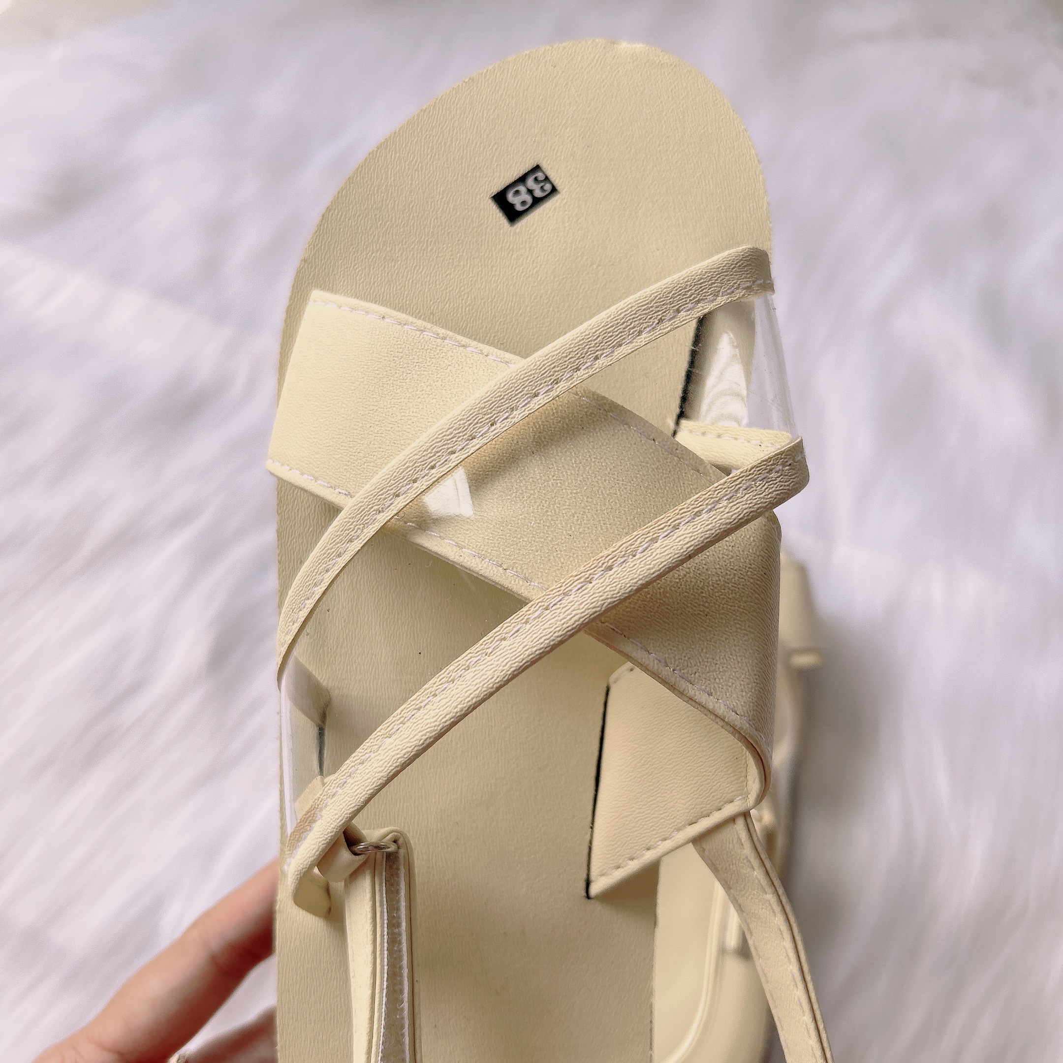 Dép sandal Nữ quai da mềm Đế bệt Cao Su ôm chân LYNA Sandal mã SD12