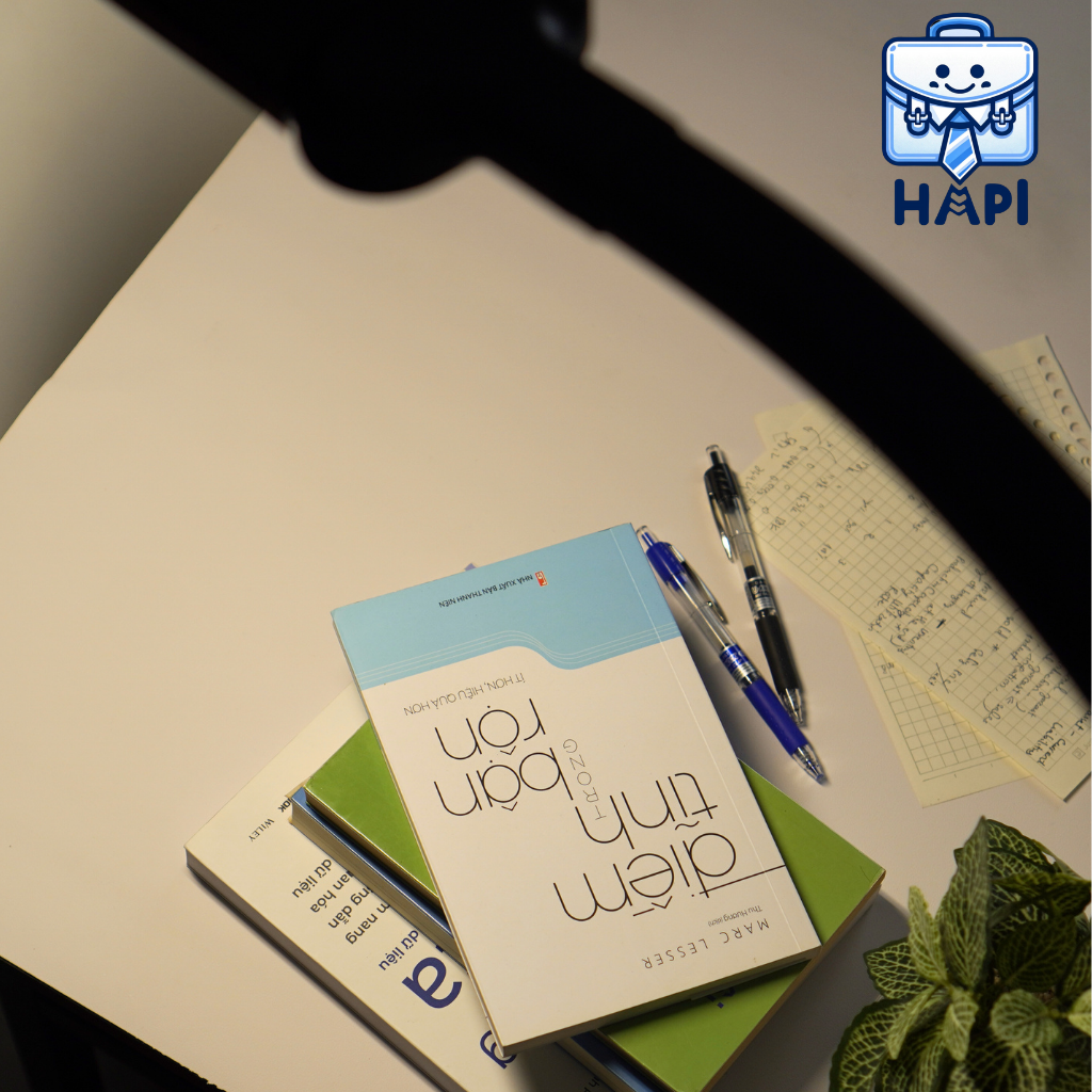 Đèn chiếu sáng kẹp bàn HyperWork Luna HPW-DL01 có núm điều khiển