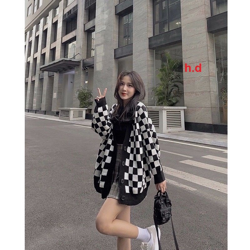 ÁO KHOÁC CARDIGAN KẺ VUÔNG DÁNG THỤNG CÚC GIỮA SIÊU ĐẸP