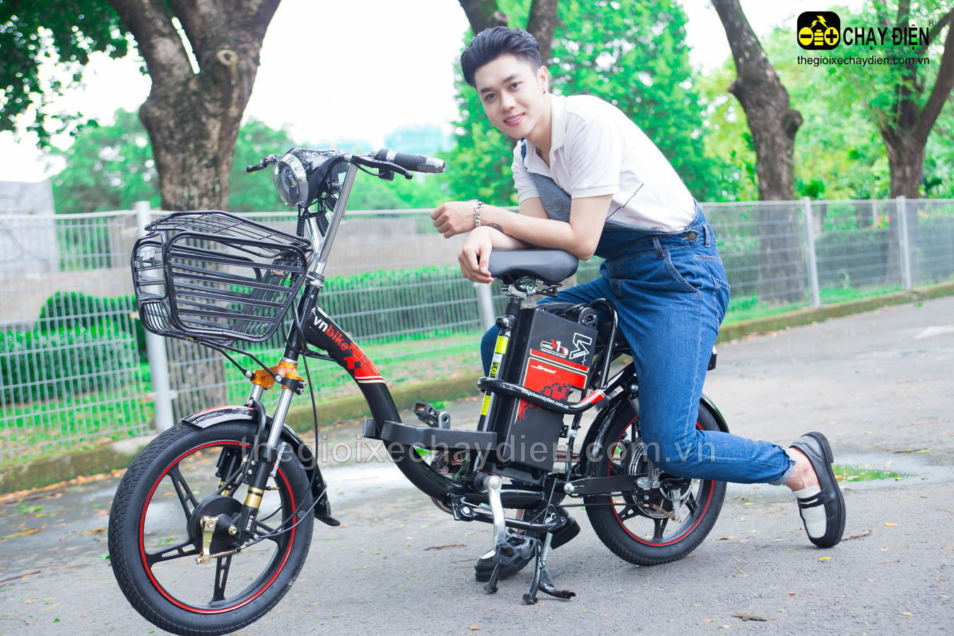 XE ĐẠP ĐIỆN VNBIKE V1 18INCH PLUS