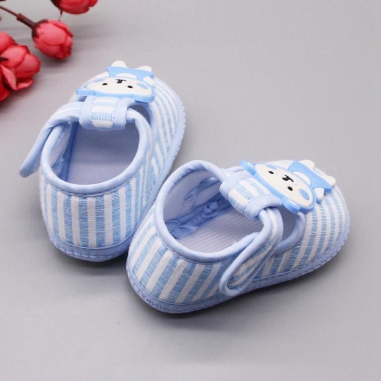 Cho Bé Giày Tập Đi Đế Mềm Hoạ Tiết Kẻ Sọc Cho Bé