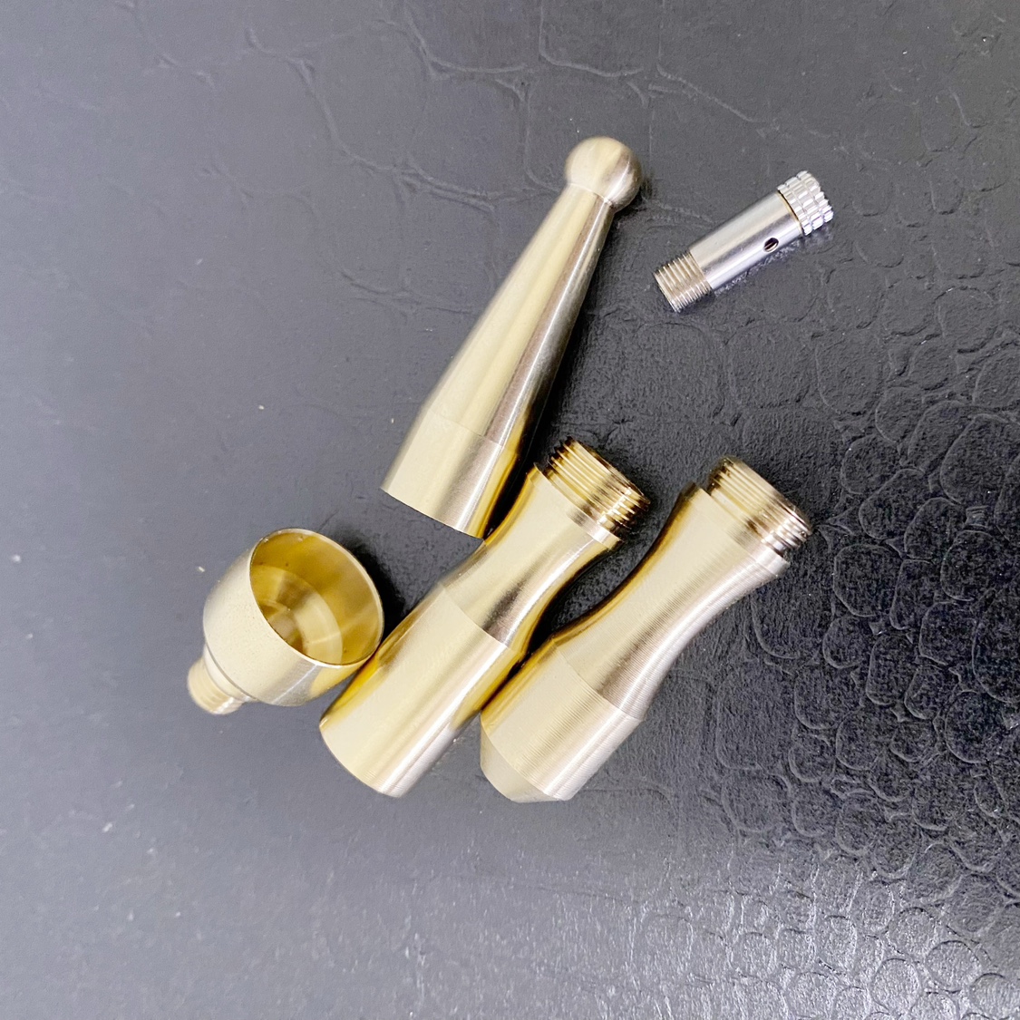 Tẩu lọc thuốc bằng đồng cao cấp, Dùng cho được cả Sợi và điếu : Lớn + Vừa + Nhỏ, có thể tháo rời và vệ sinh !
