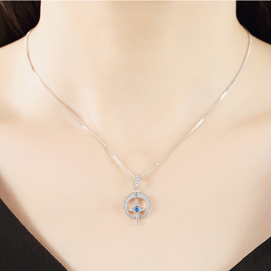 Dây chuyền mặt trăng ôm sao bốn cánh - Vòng cổ bạc Panmila