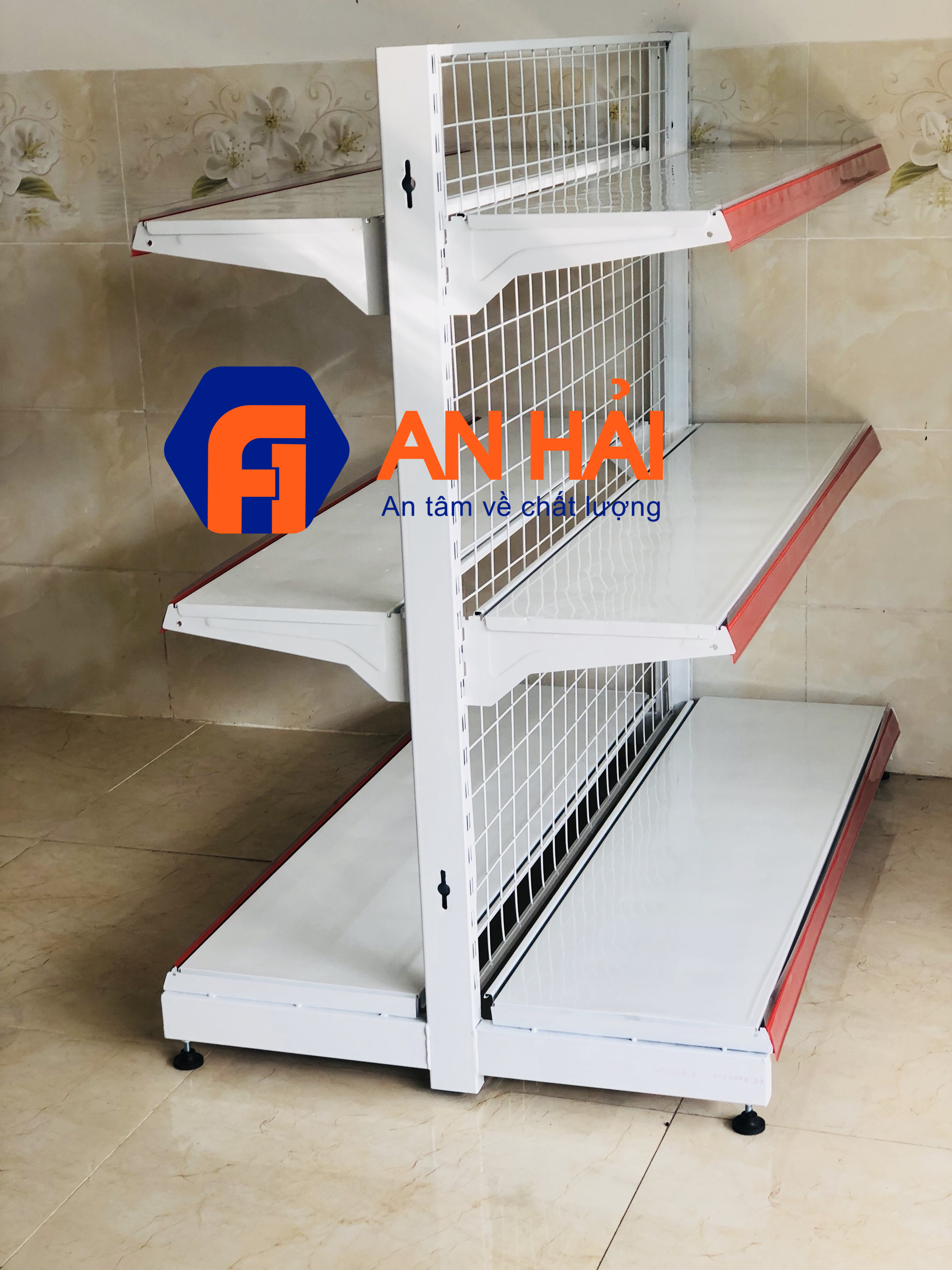 KỆ ĐÔI siêu thị trưng bày cao 1m2 độc lập LƯNG LƯỚI có 3 mâm tầng loại dày , chịu lực tốt.