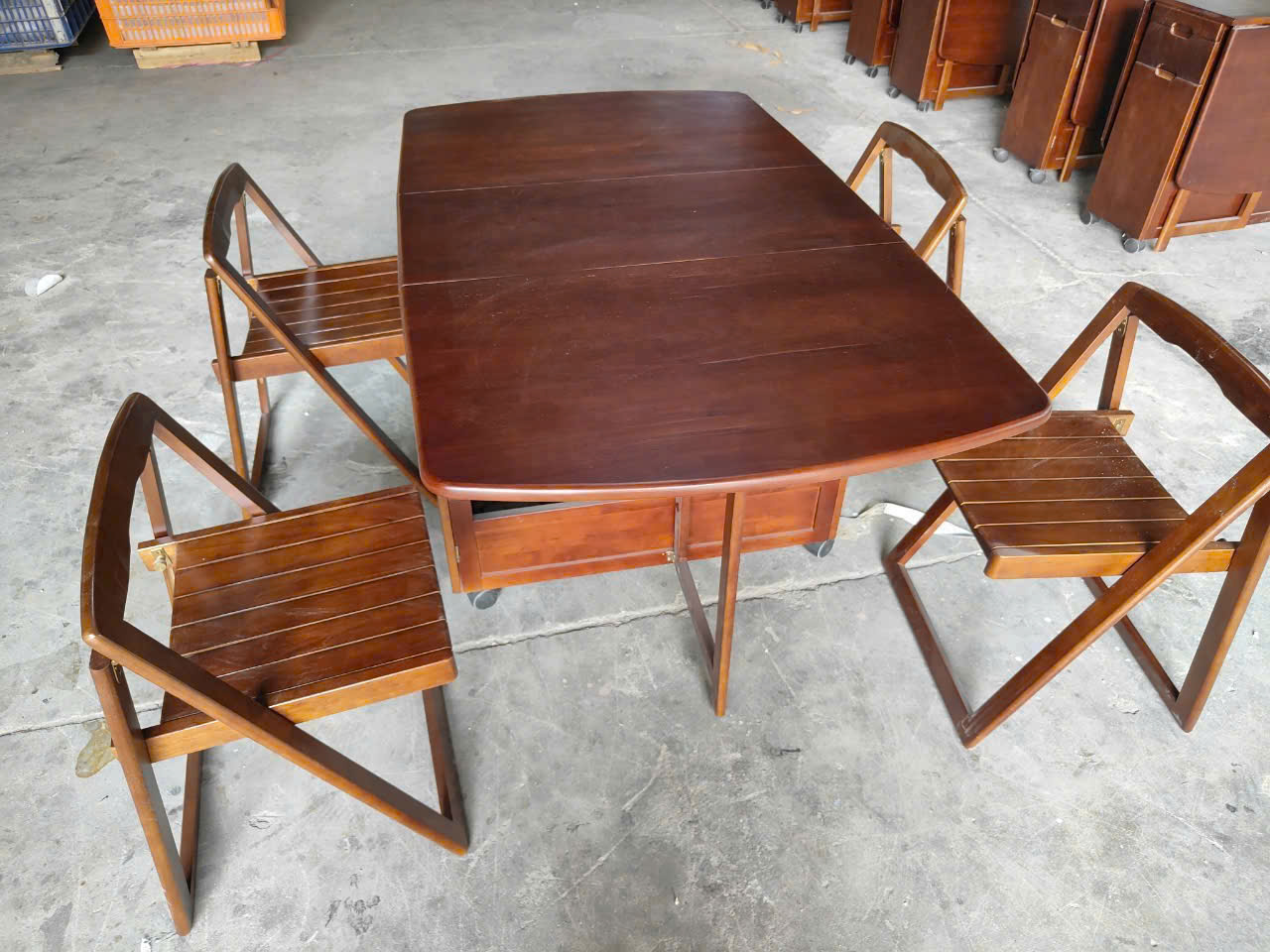 Bàn ăn gấp gọn gỗ cao su 4 ghế Tundo