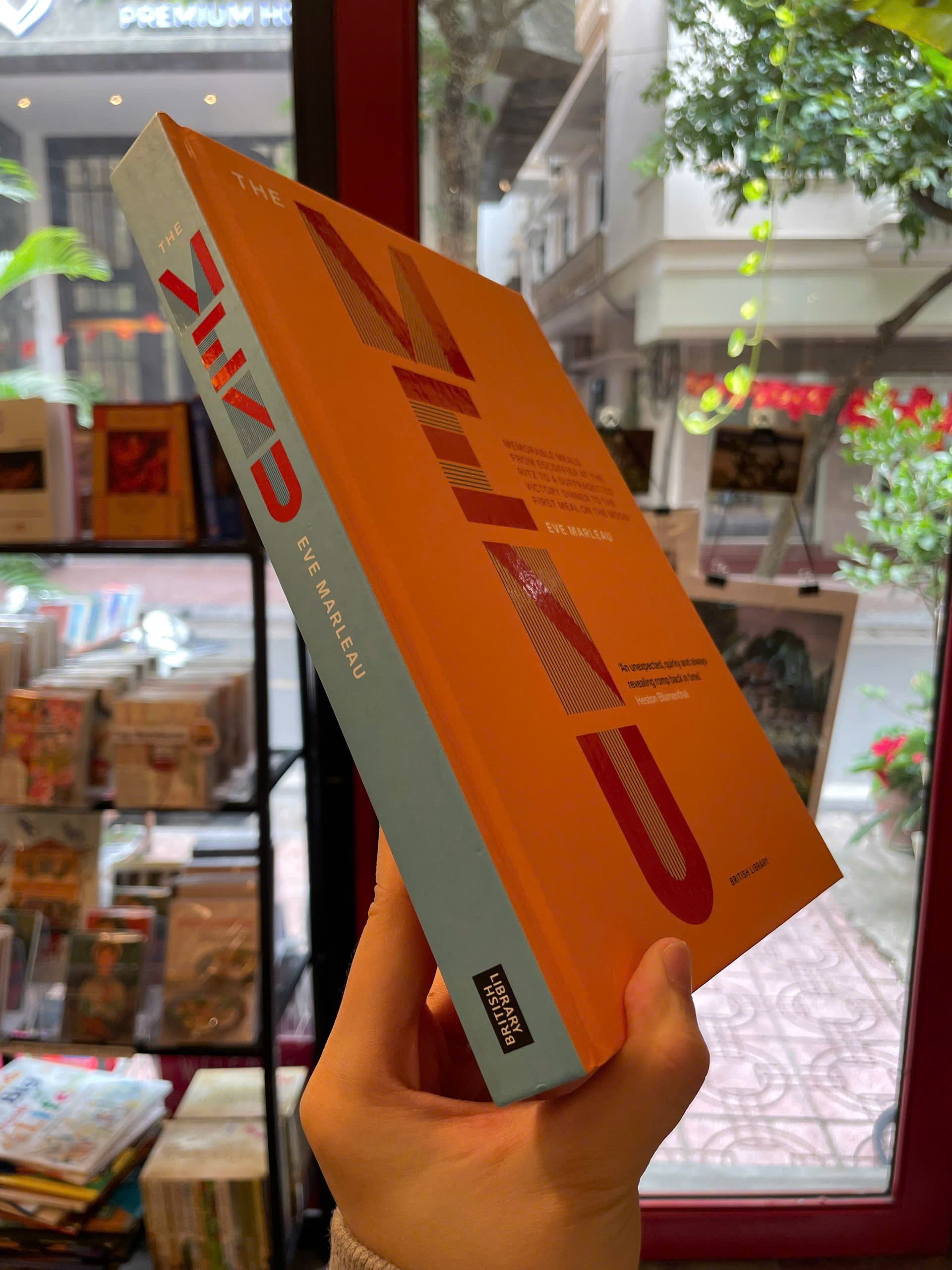 Sách - The Menu: History on a Plate by Eve Marleau | History English Book / Ngoại văn Bìa cứng