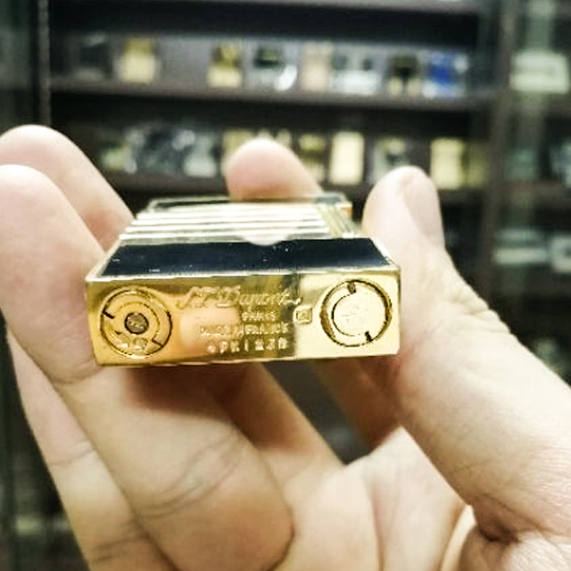 Vỏ Hột Quẹt Bật Lửa Upon D321V Họa Tiết Sơn Mài Đen Kẻ Ngang Đẹp Độc Lạ - Dùng Gas Đá Cao Cấp