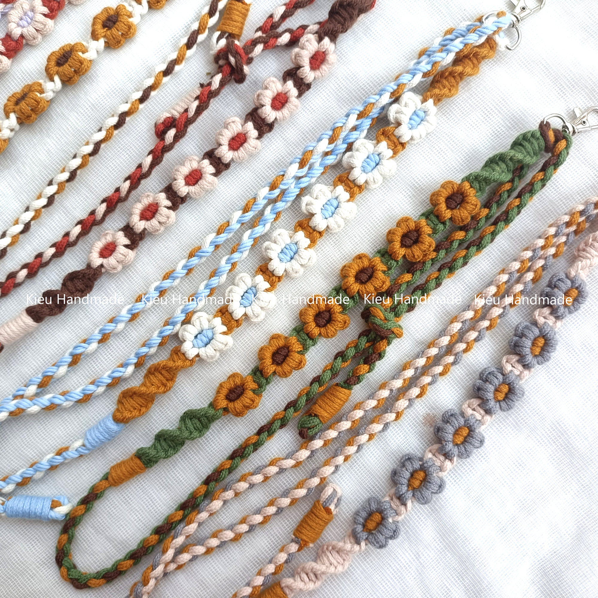 Dây đeo Thẻ, điện thoại  họa tiết hoa cúc dễ thương handmade [ TẶNG KẸP ĐIỆN THOẠI