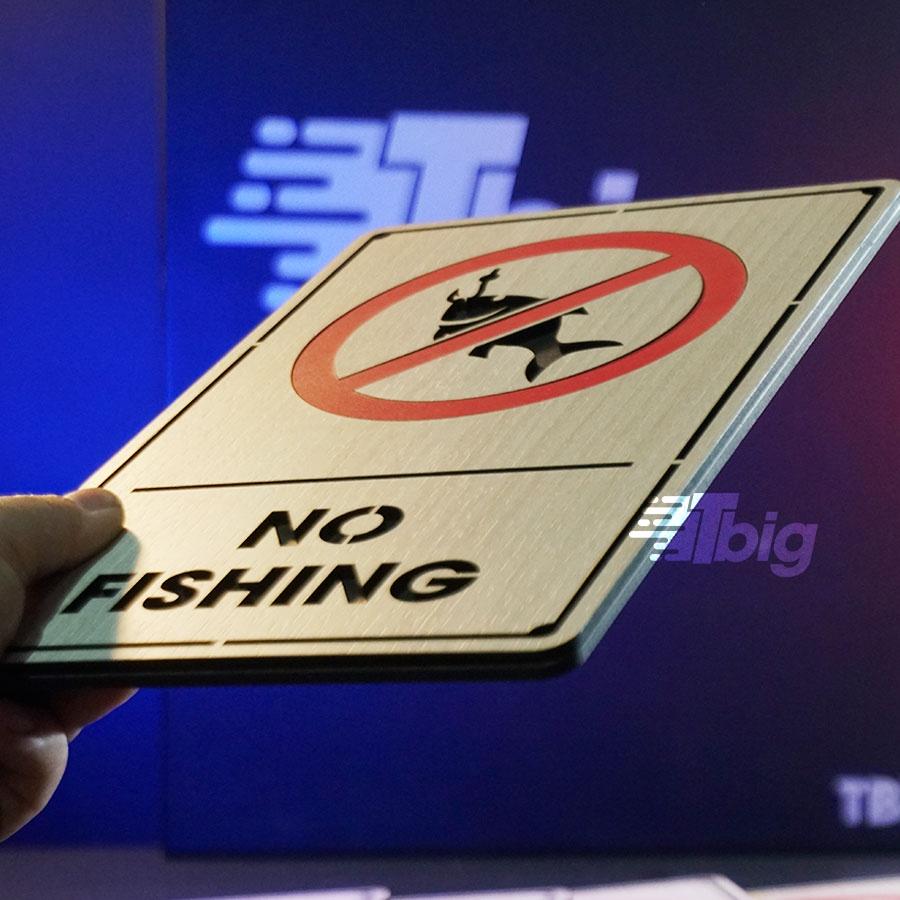 Biển cấm No fishing (cấm câu cá) mẫu TC10 loại trang trí dán tường