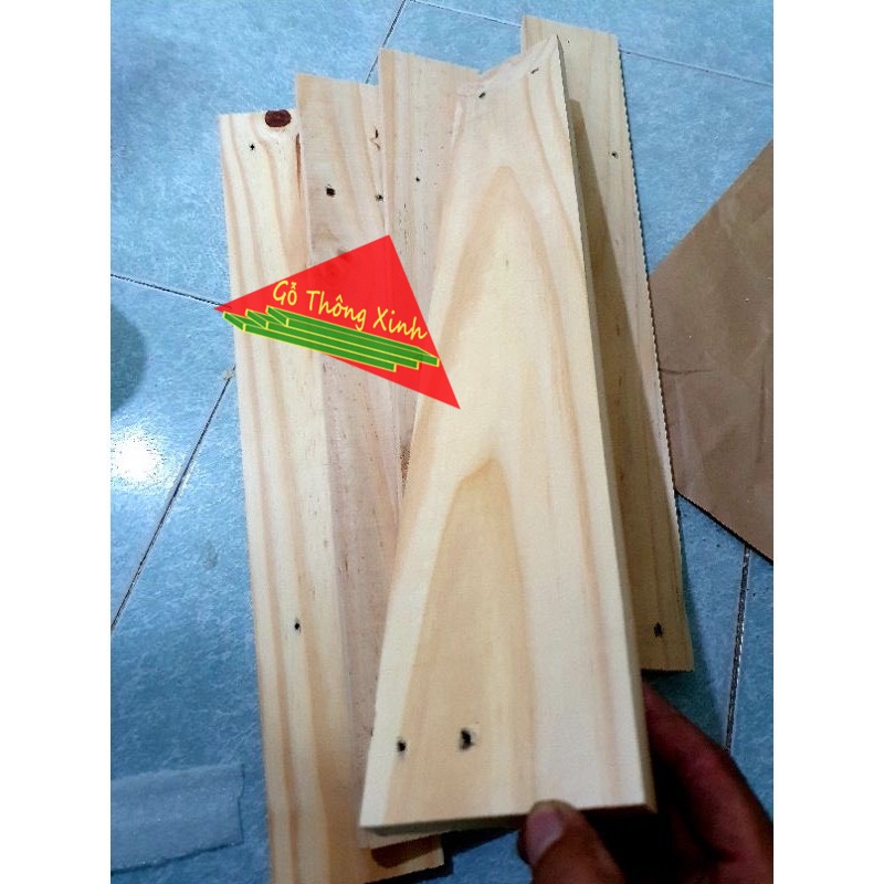 Bó 5 thanh gỗ thông pallet dài 50cm, rộng 9.2cm, dày 1.4cm bào láng 4 mặt đẹp phù hợp làm trang trí, làm kệ tủ