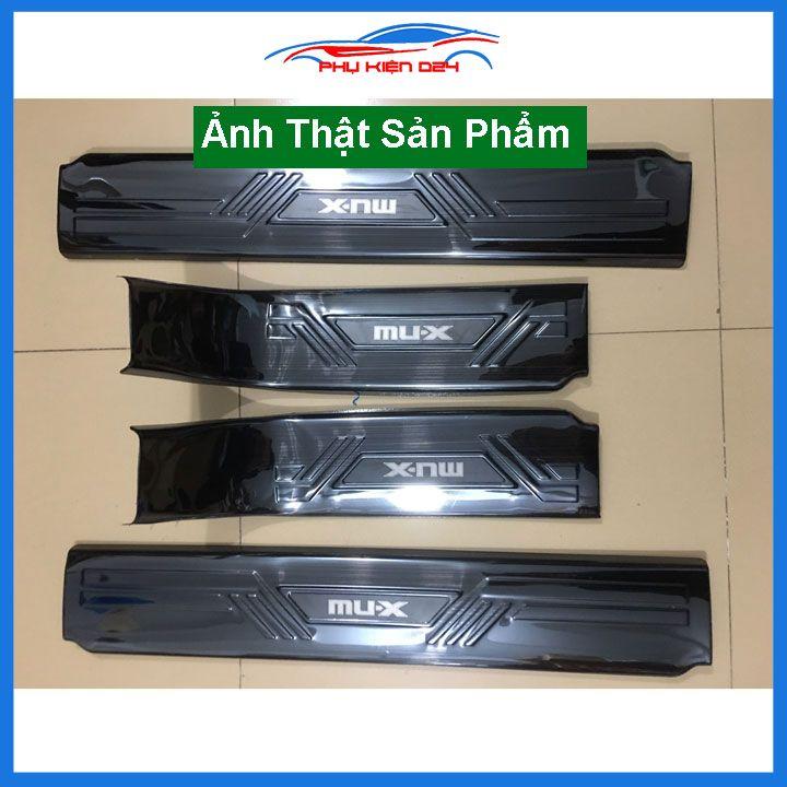 Bộ nẹp bước chân trong MUX, MU-X vân Titan chống trầy làm đẹp ô tô