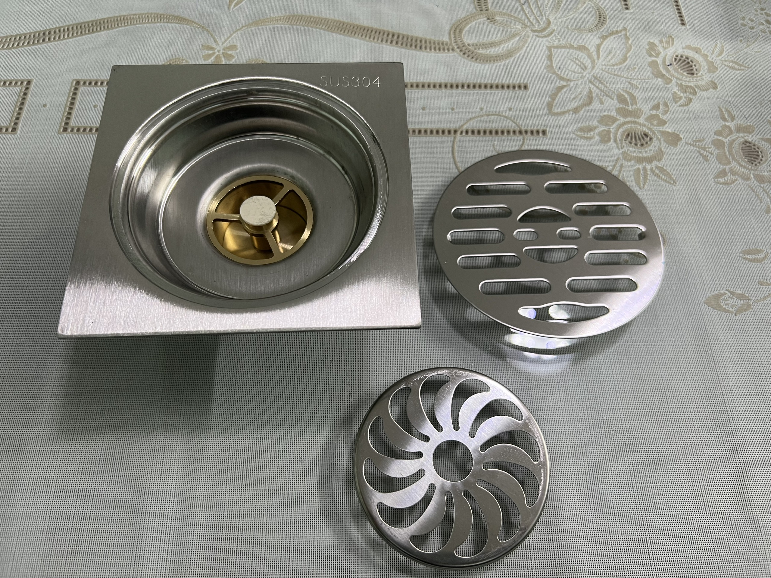 Hố Ga Phễu Thoát Sàn chống mùi hôi, chống côn trùng, chống trào ngược inox 304