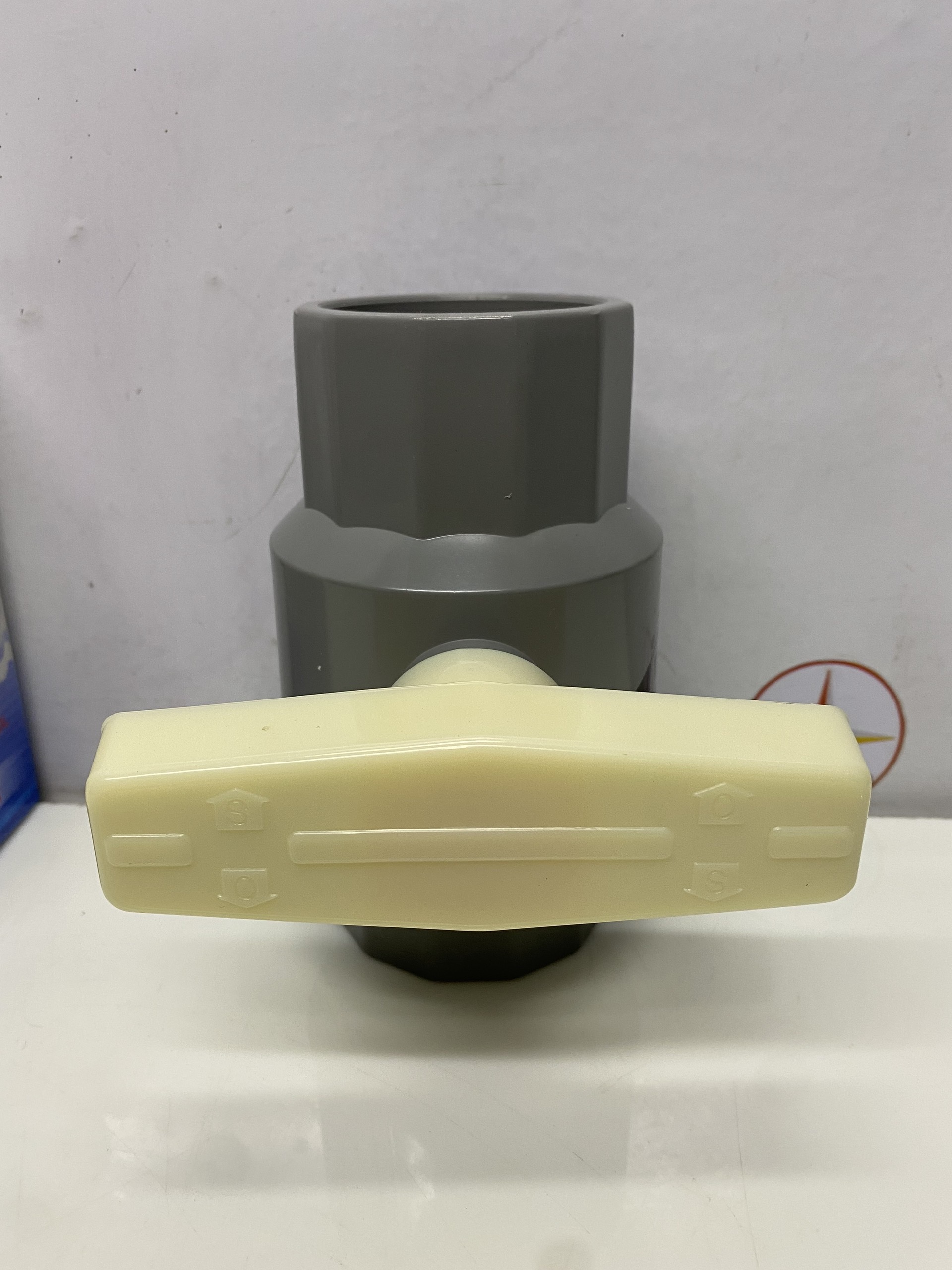 Van 60 tay trắng nhựa PVC Jiarong (2&quot;) - FB020