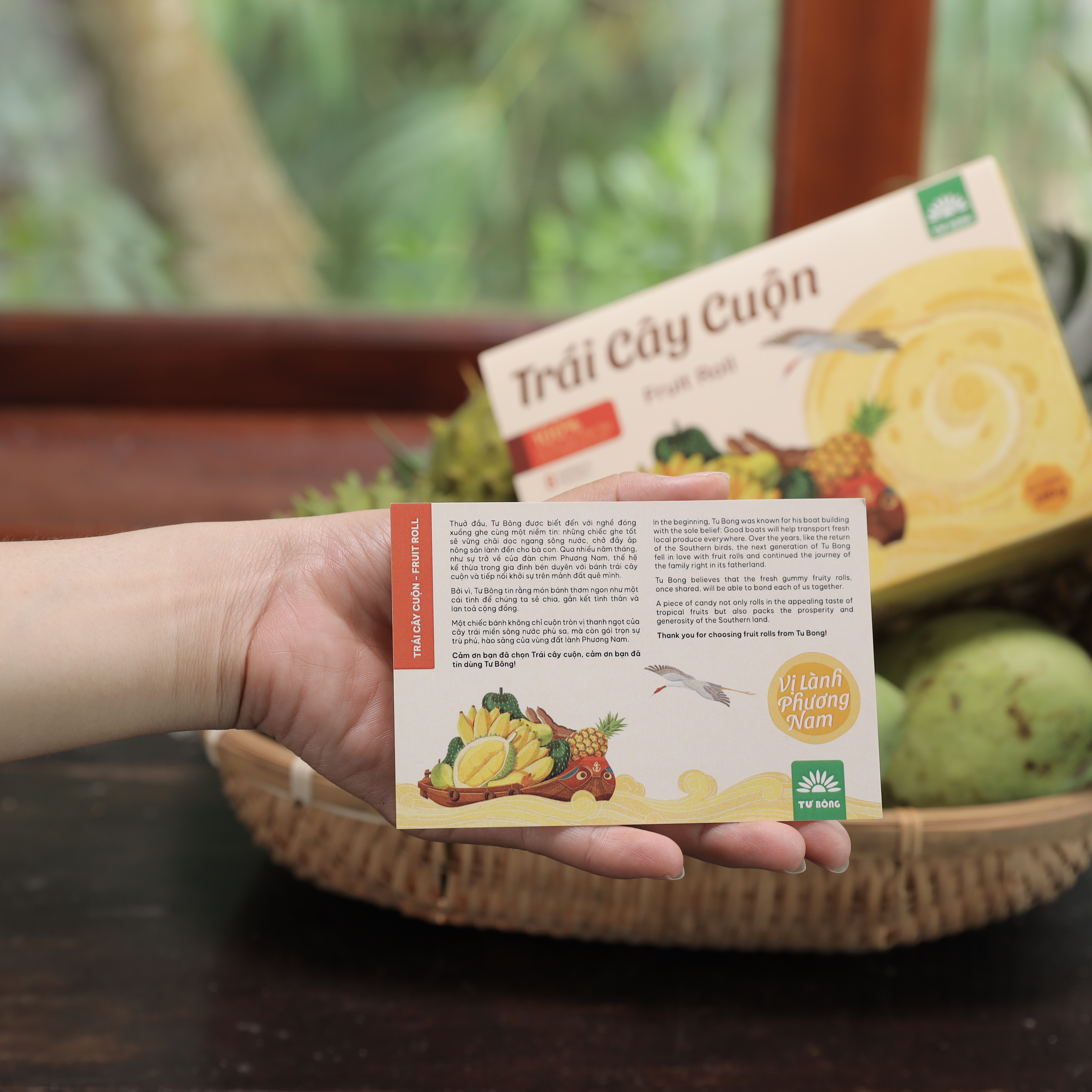 Trái cây cuộn Tư Bông- Hộp 180g 8 vị- Quà tặng đặc sản Đồng Tháp