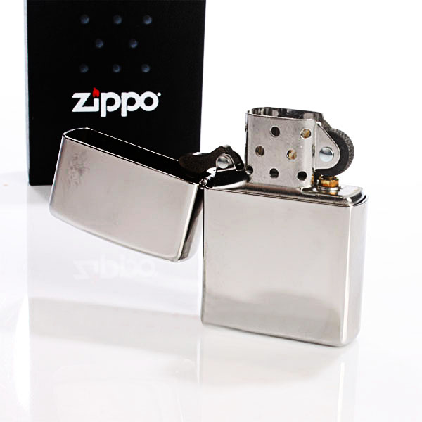 Bật lửa zippo quẹt cổ điển trơn dùng xăng