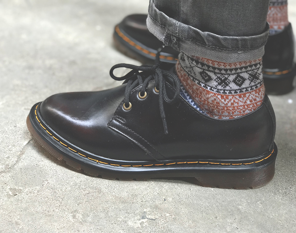 Giày nam da bò cao cấp dr.martens 1461 MAD Shoes Đen Bẻ Đỏ