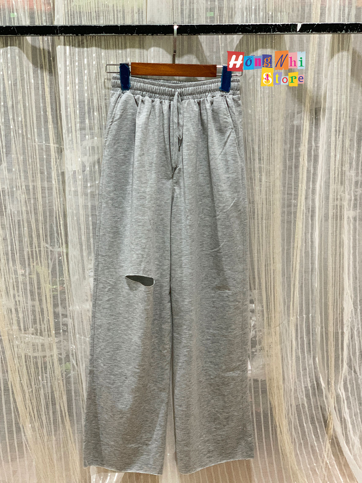 Quần Ống Rộng Rách Gối Màu Xám- Quần Ống Rộng Lưng Thun Rách Gối Unisex - MM