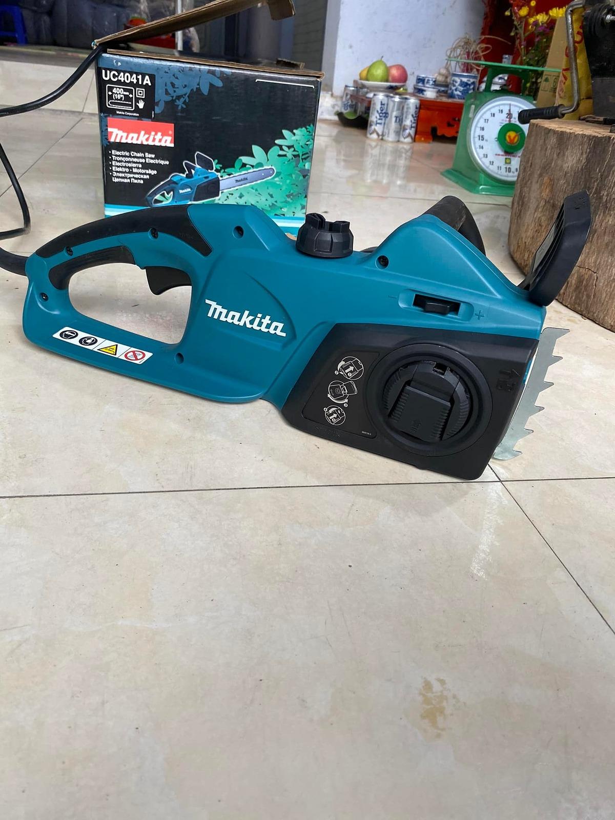 MÁY CƯA XÍCH ĐIỆN 1800W MAKITA UC4041A - HÀNG CHÍNH HÃNG