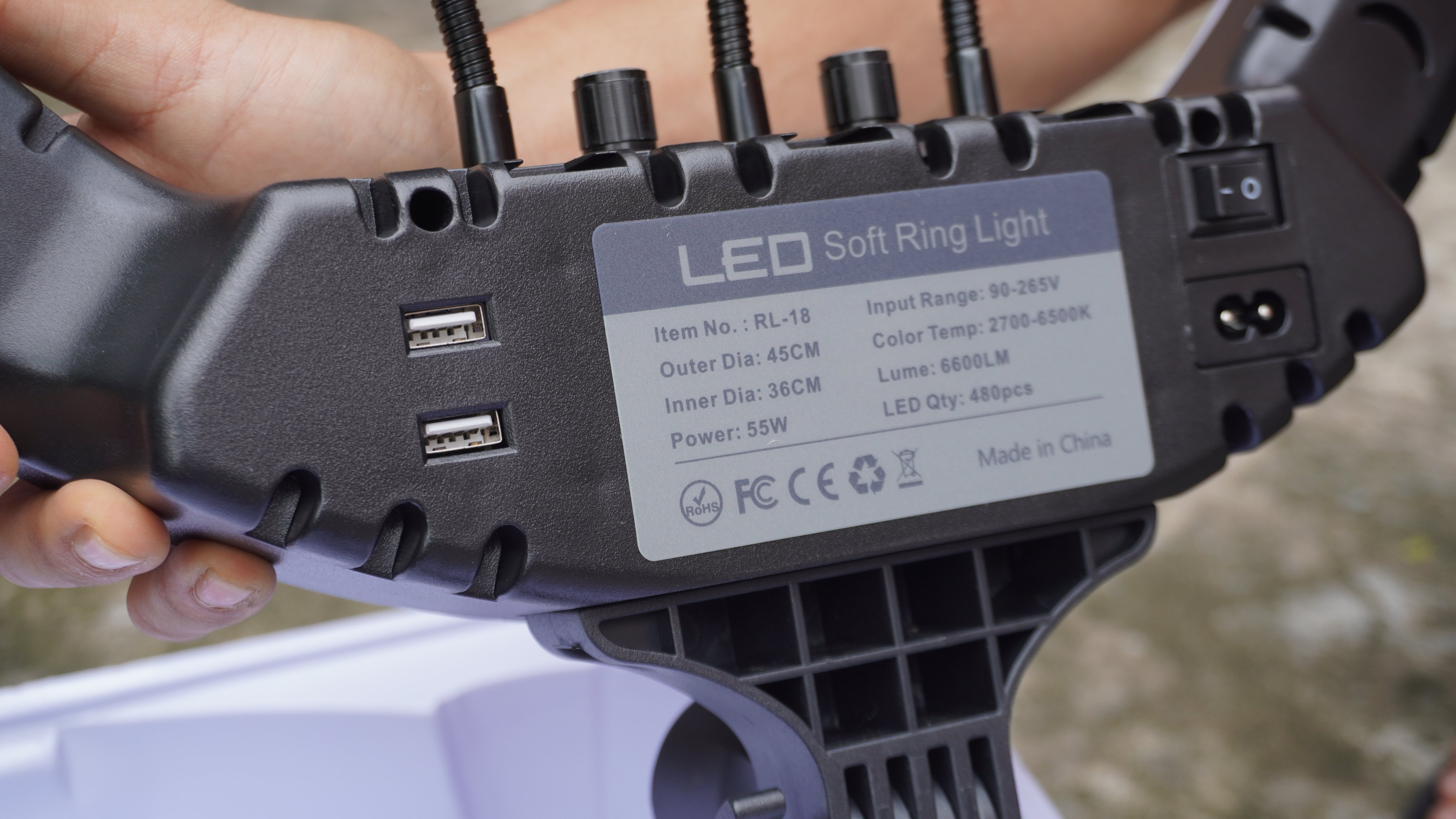 Đèn led ring L45Cm hỗ trợ ánh sáng livestream , makeup , chụp hình , unbox sản phẩm