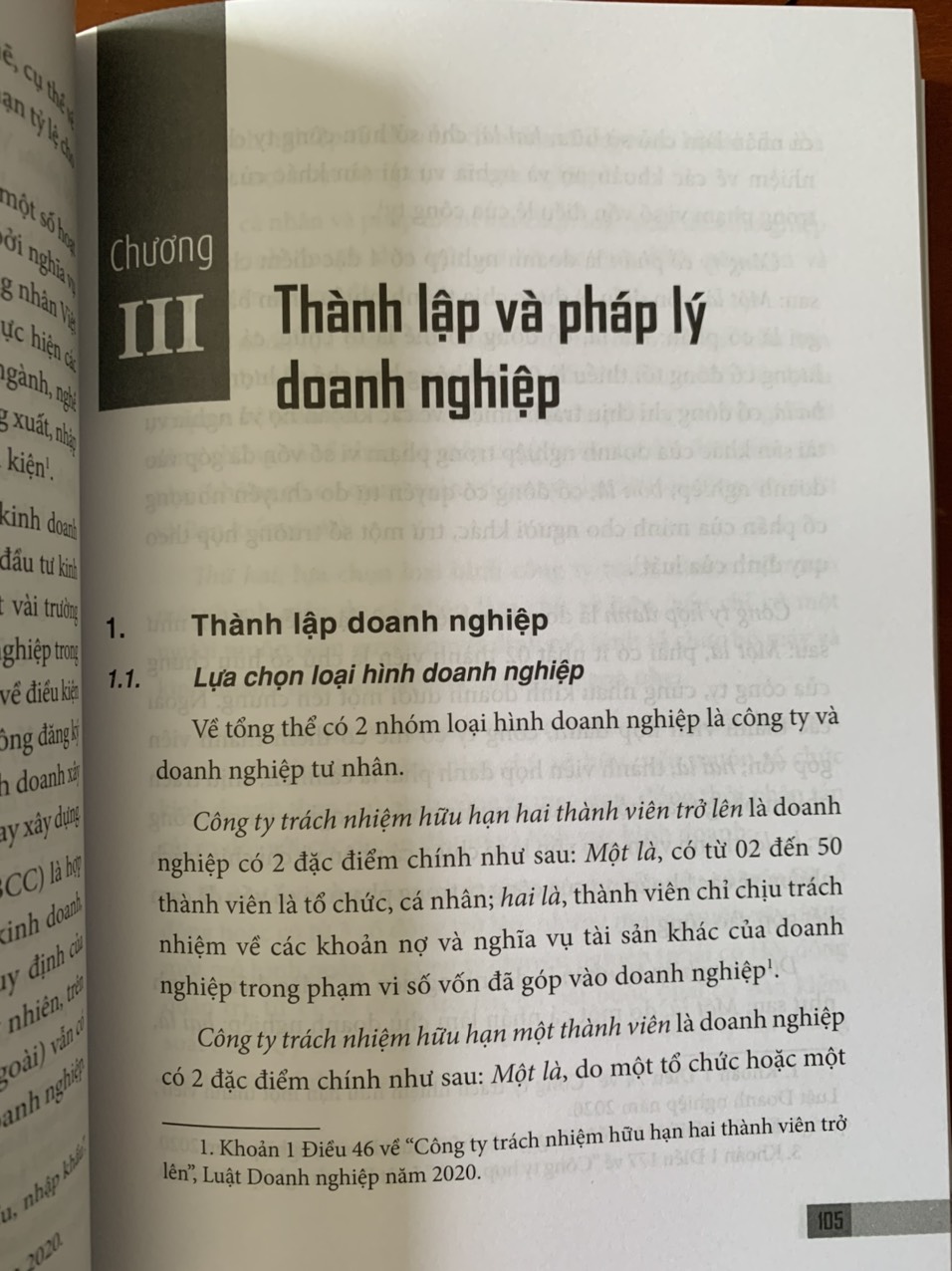 Sách Combo Kinh Doanh Sành Luật Và Cẩm Nang Pháp Luật Ngân Hàng Nhận Diện Những Vấn Đề Pháp Lý (Luật Sư Trương Thanh Đức - Trọng Tài Viên VAIC)