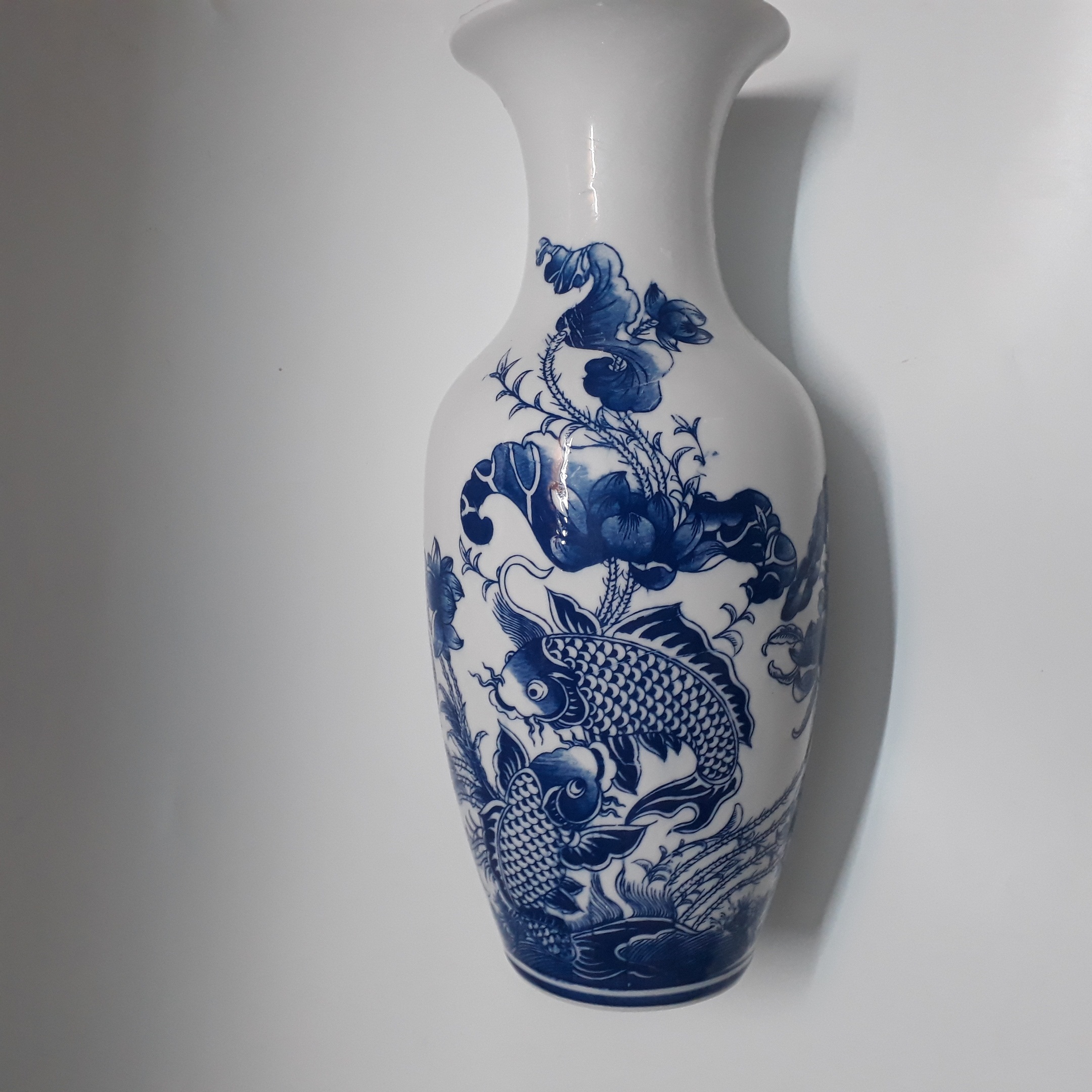 Cặp Bình hoa sứ bát tràng họa tiết cá chép, hoa sen 32cm