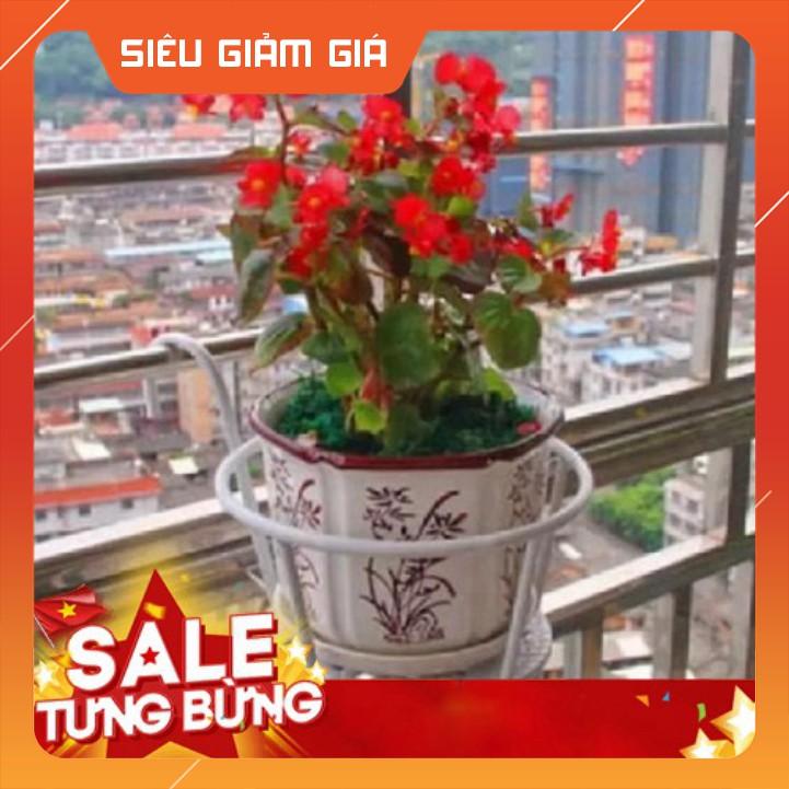 KỆ ĐỂ BÌNH HOA - LỌ HOA CÓ MÓC TREO BAN CÔNG TIỆN LỢI