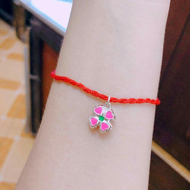 Vòng tay chỉ đỏ tết cỏ 4 lá bạc may mắn