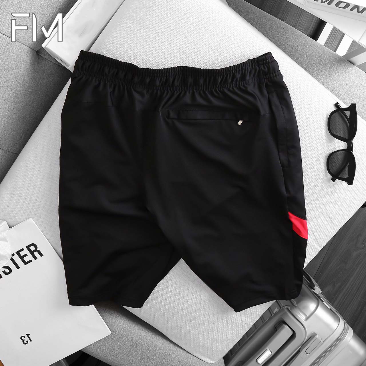 Quần short nam thể thao thun lạnh cao cấp, phối sọc, thoải mái, năng động, trẻ trung – FORMEN SHOP – FMPS140