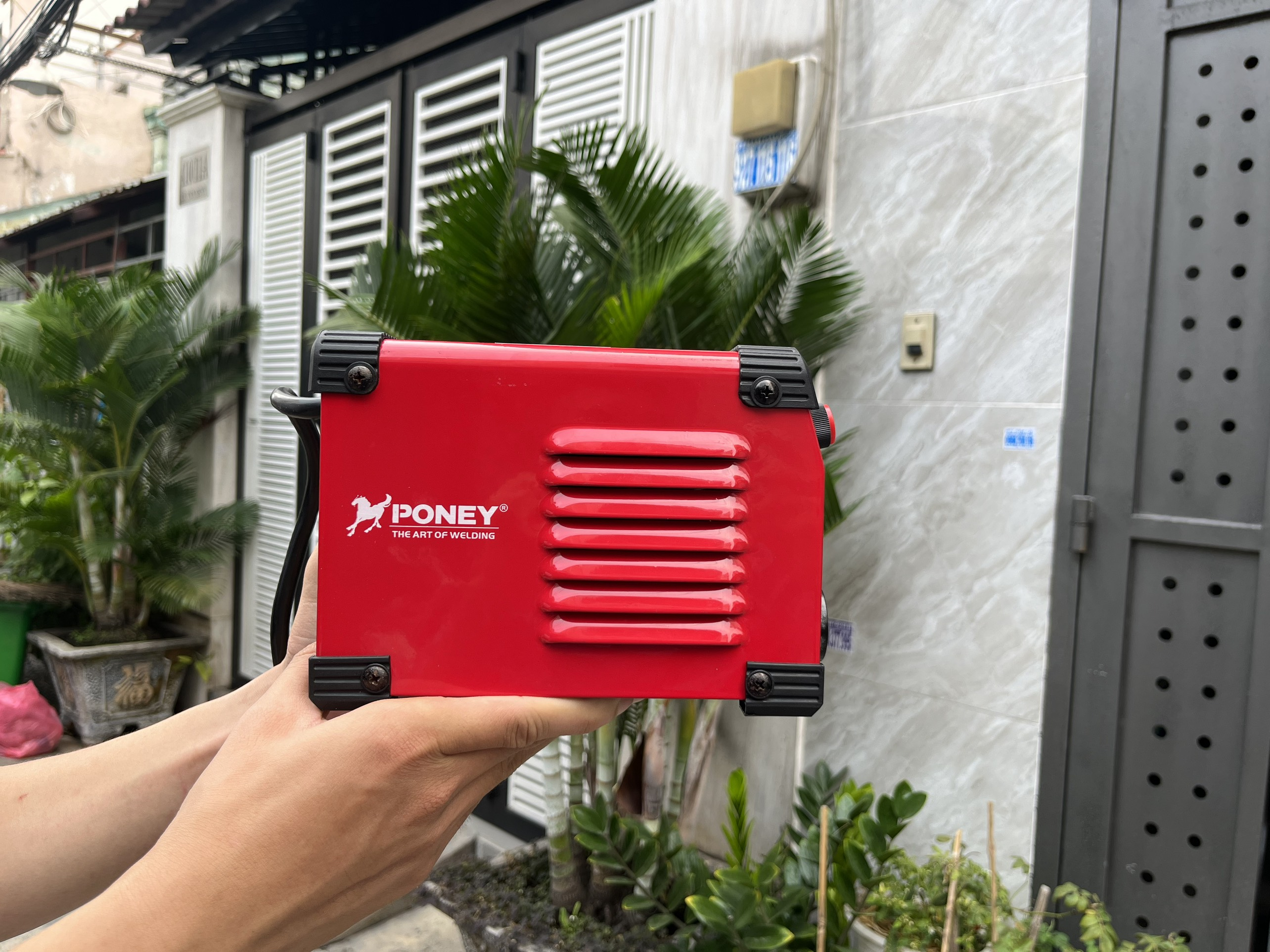 MÁY HÀN ĐIỆN TỬ 4.5KVA MMA-200E PONEY- HÀNG CHÍNH HÃNG
