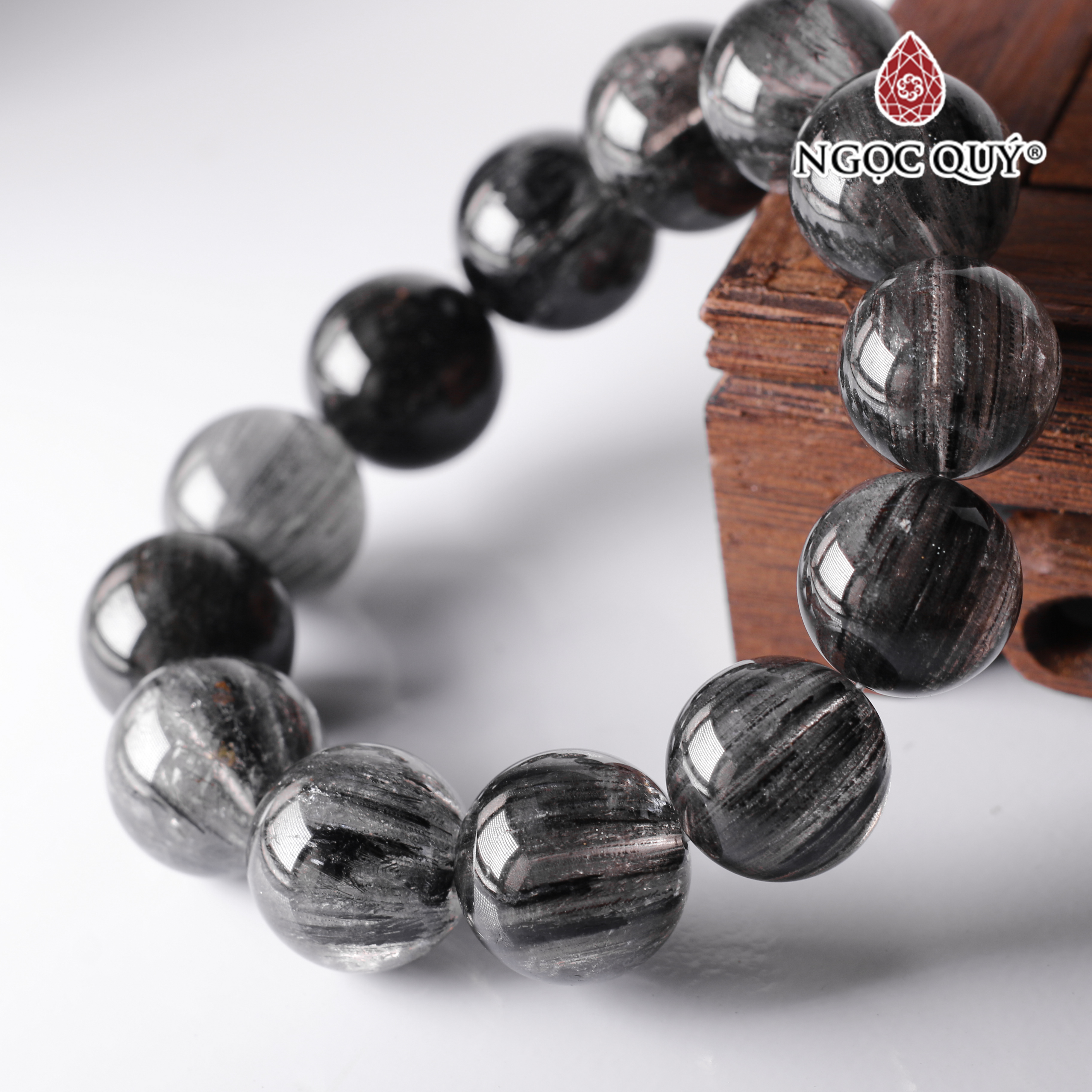 Vòng hạt trơn đá đá thạch anh tóc đen đồng trục mệnh thủy, mộc - Ngọc Quý Gemstones