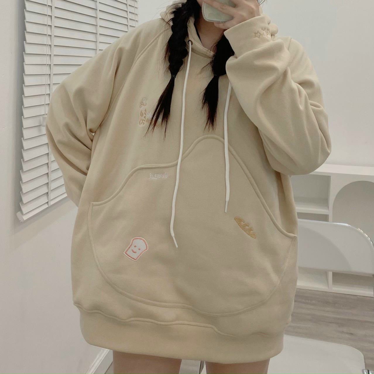 Áo Hoodie Nỉ Bông Túi Lạ Mắt Chữ Thêu HOUSE Unisex, Áo Hoodie nỉ thêu " ECKOK HOUSE " / form rộng unisex (Ảnh shop tự chụp), Áo khoác HOODIE MÀU ĐỎ thêu chữ vải nỉ lót bông form rộng khoác ngoài unisex nam nữ