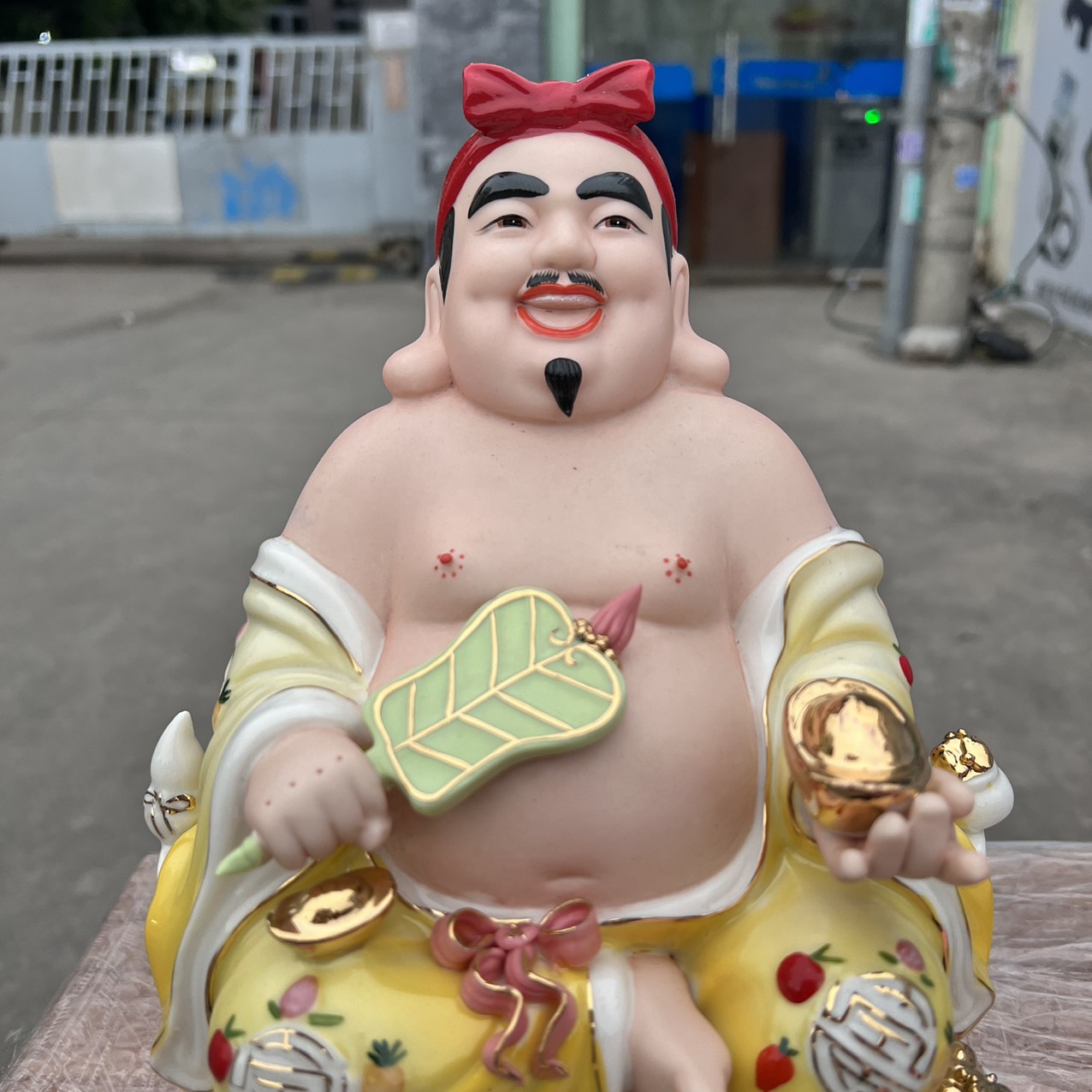 Tượng Thần Tài Thổ Địa sứ đức hóa cao cấp nhập khẩu Đài Loan cao 25cm – VÀNG