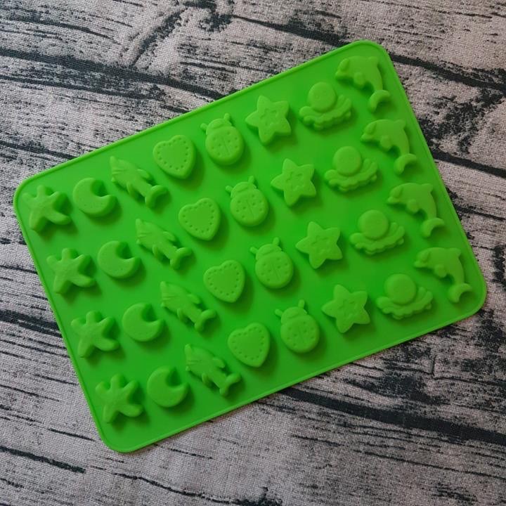 Khuôn silicon sao tim cá