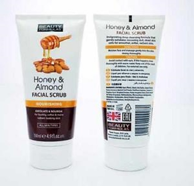 Sữa rửa mặt Beauty Formulas Honey and Almond Facial Scrub 150ml - tẩy tế bào chết mật ong và hạnh nhân