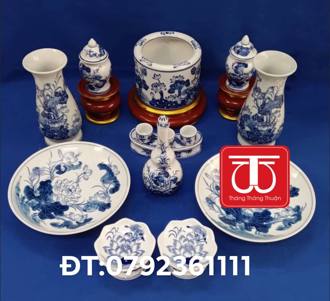 BỘ BÁT HƯƠNG VẼ SEN ĐẾ GỖ SƠN SON THẾP VÀNG.