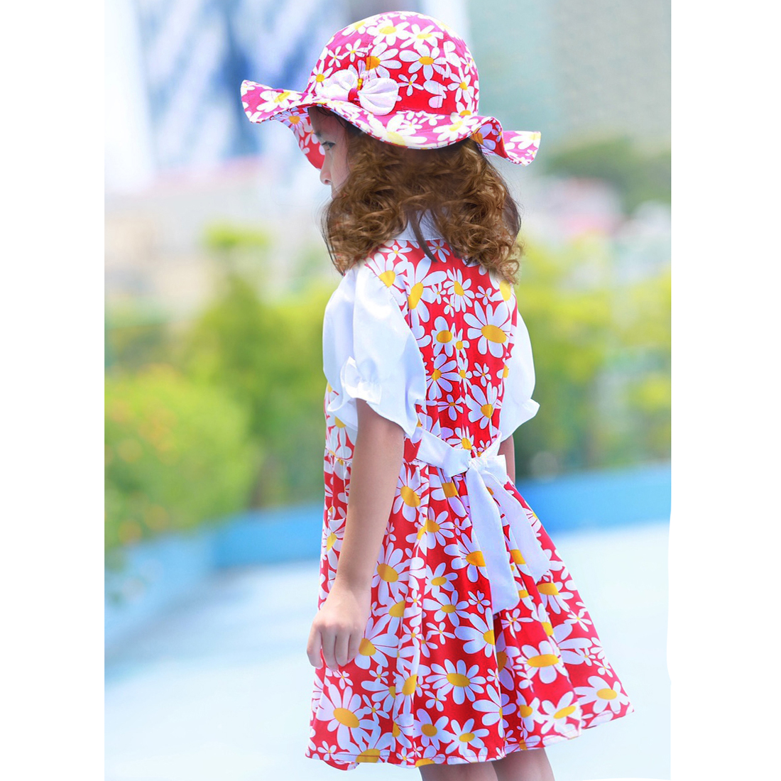 Bộ váy kèm mũ trẻ em hoa cúc màu đỏ EK-07