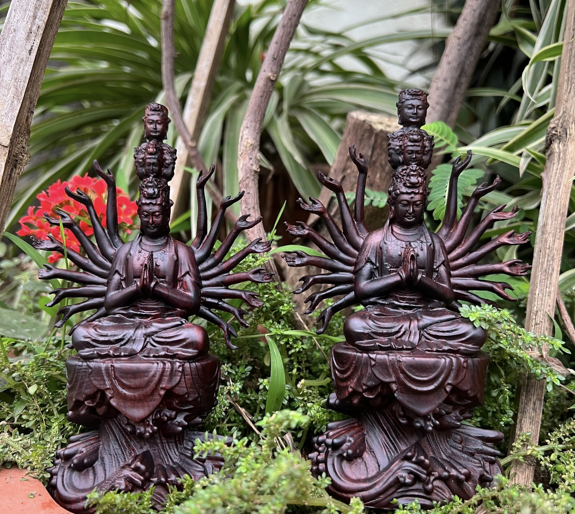 Tượng điêu khắc phật thiên thủ thiên nhãn bằng gỗ trắc đỏ đen cực đẹp kt cao 16×14×7cm 7