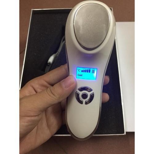 Búa nóng lạnh mini giúp se khít lỗ chân lông, nâng cơ trẻ hóa , xóa mờ nếp nhăn .