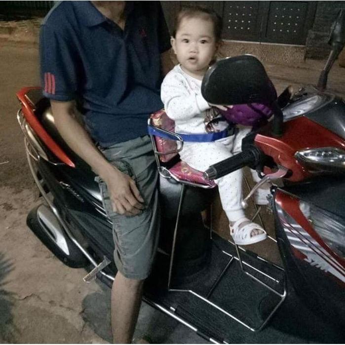 Ghế ngồi xe máy cho bé dùng cho Xe Ga Đủ Loại, Yên Nệm, Có Tựa, An Toàn Cho Bé