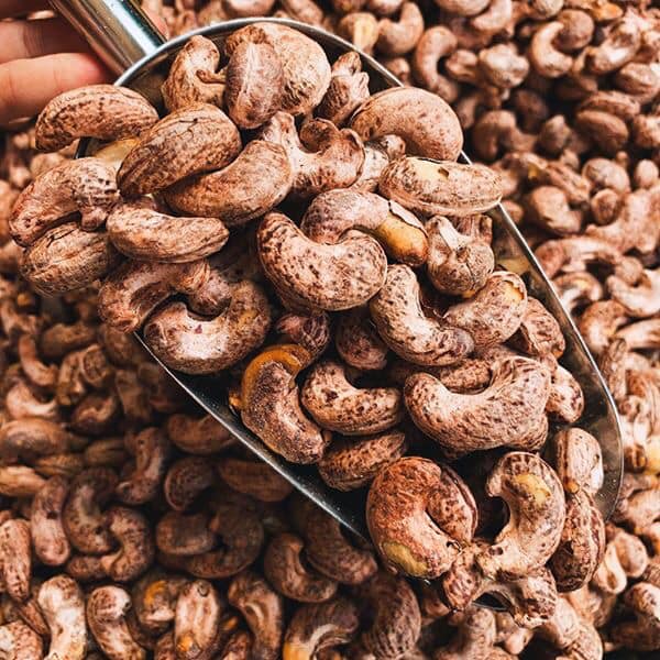 Hạt điều rang muối a cồ xuất khẩu cao cấp xếp hộp | Yotafood