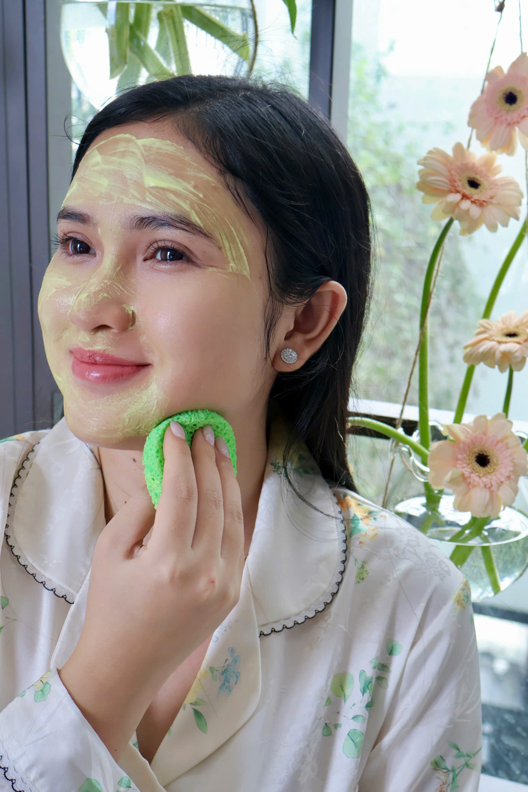 Mặt nạ Tinh Nghệ Mật Nstore Thanh Nhi dưỡng da trắng sáng hồng, mờ thâm mụn,se khít lỗ chân lông thích hợp cho mọi loại da