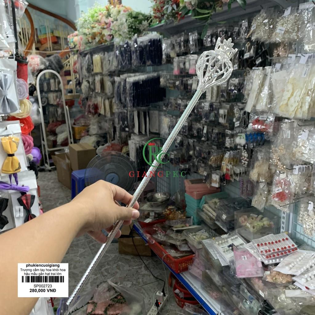 Quyền trượng cầm tay hoa khôi hoa hậu mẫu gắn hạt trai lớn sp002723
