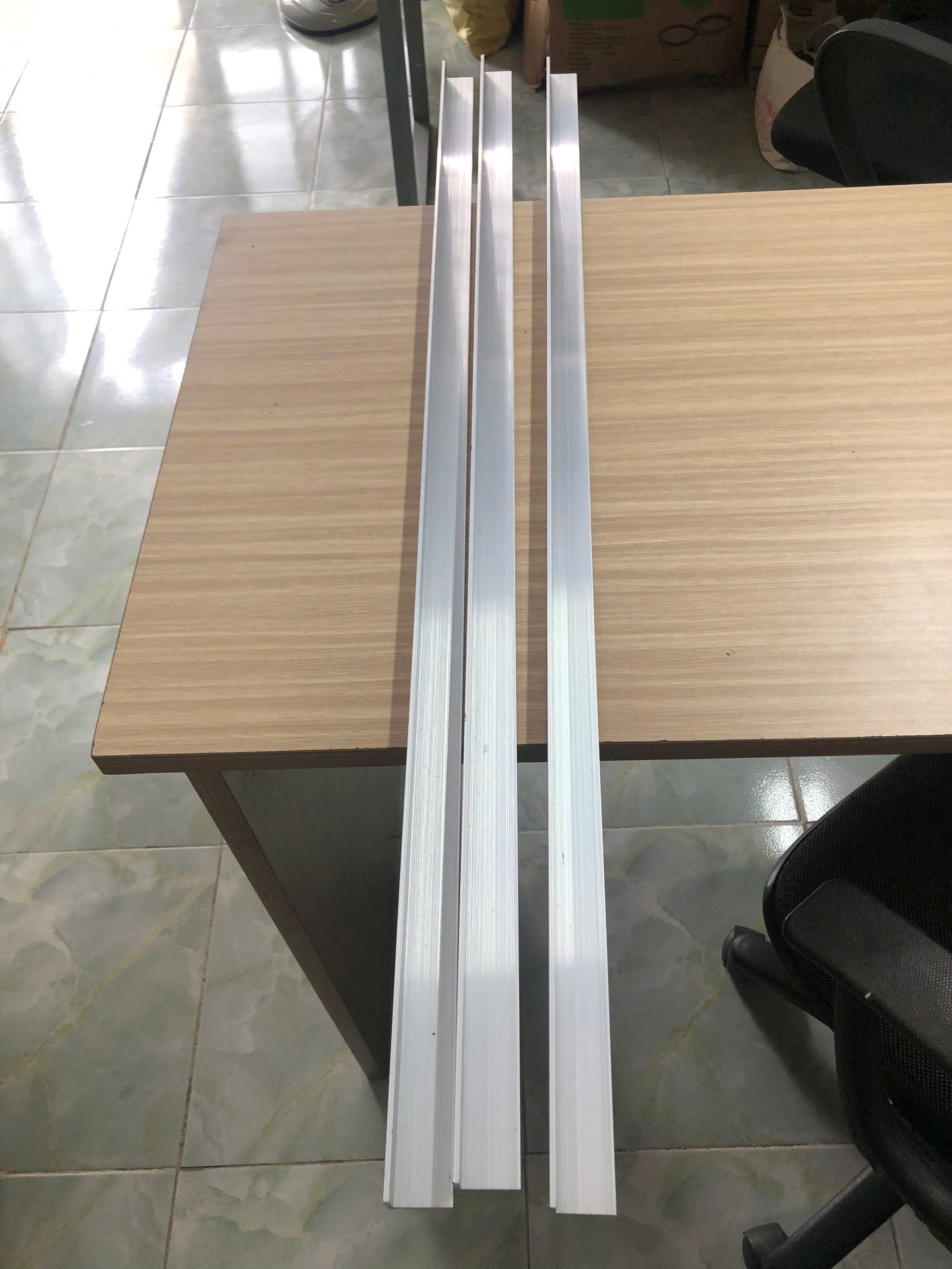 Thanh nhôm chữ L, Size 20x30x3mm dài 1m