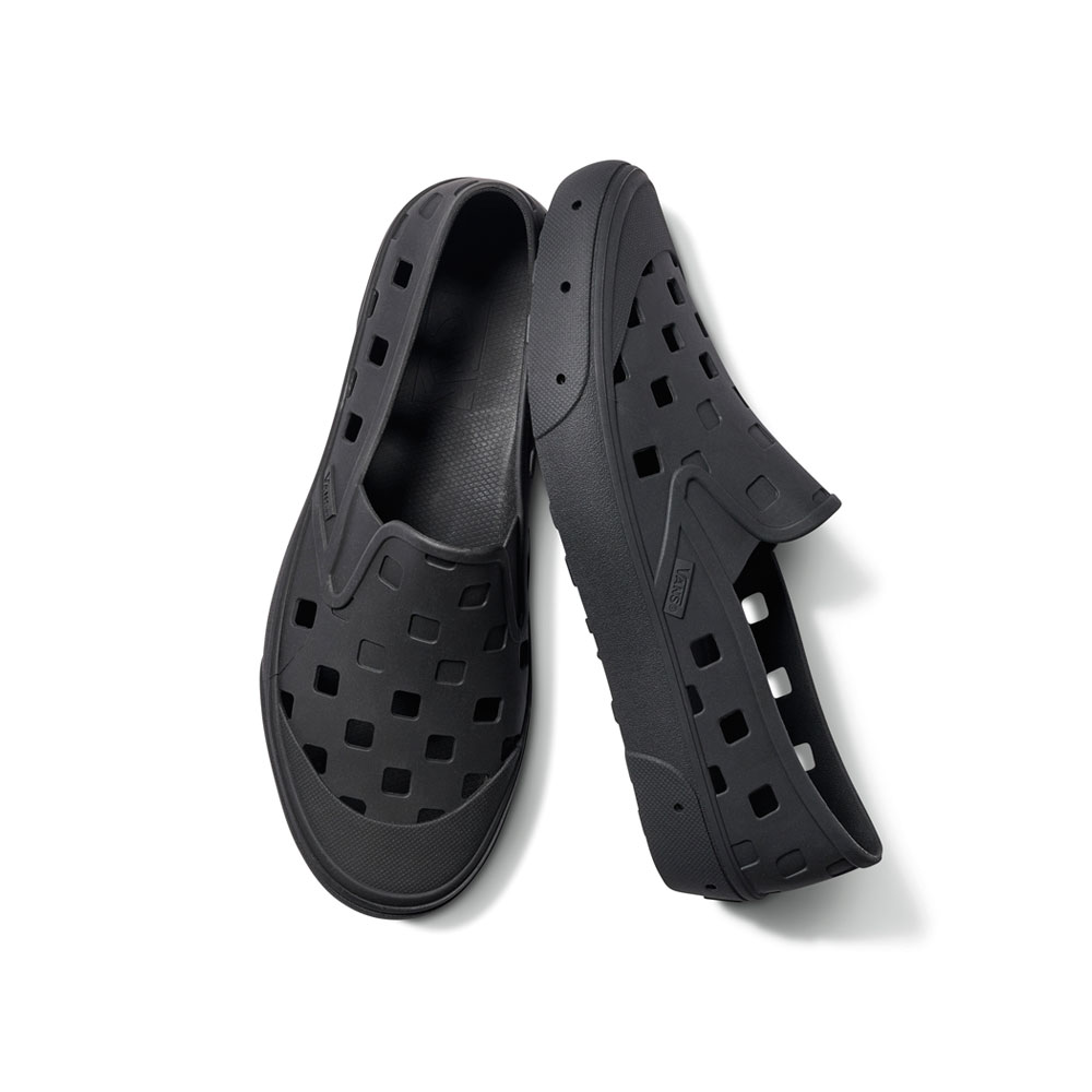 Giày Vans Slip-On Trek Slip VN0A5HF8BLK