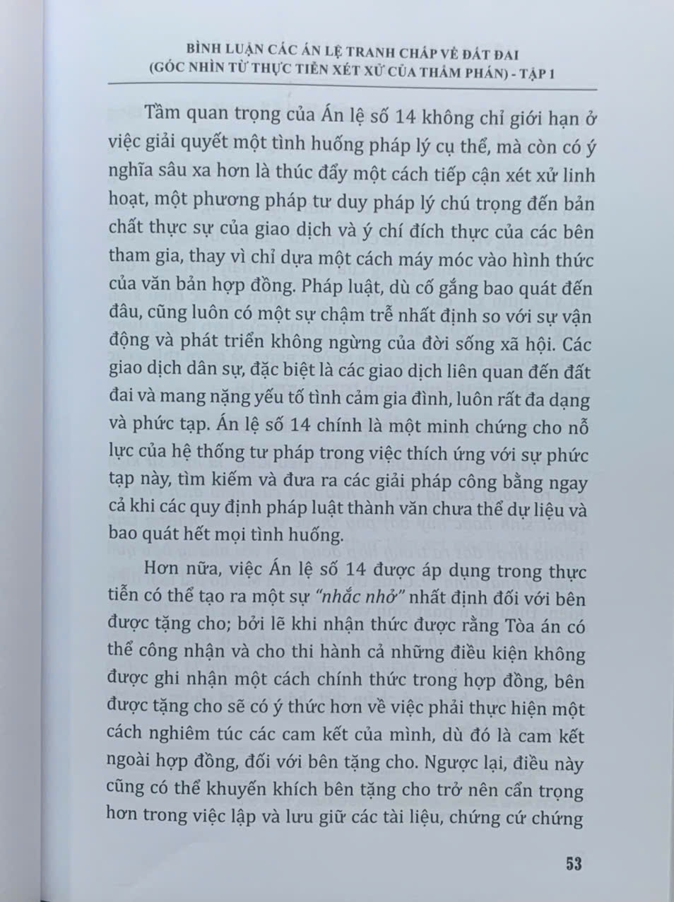 Bình luận các án lệ tranh chấp về đất đai – Góc nhìn từ thực tiễn xét xử của Thẩm phán (tập 1 và 2)