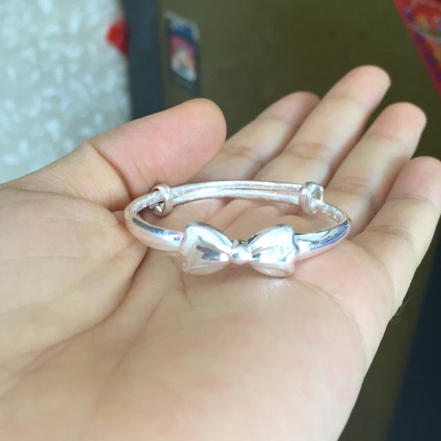 Vòng bạc trẻ em chuẩn 9999