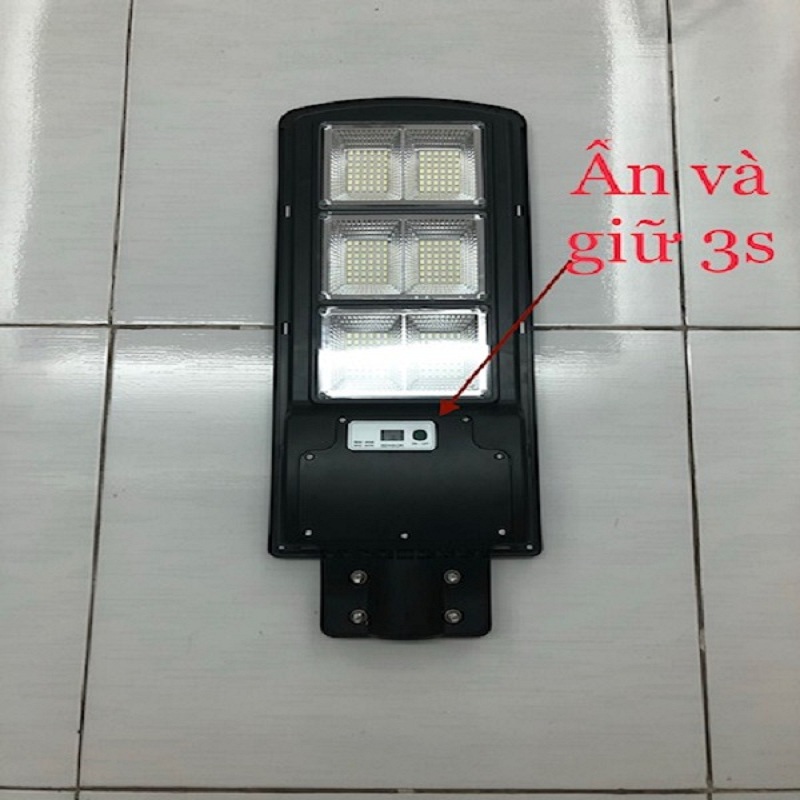 ĐÈN NĂNG LƯỢNG MẶT TRỜI 120W DÙNG NGOÀI ĐƯỜNG