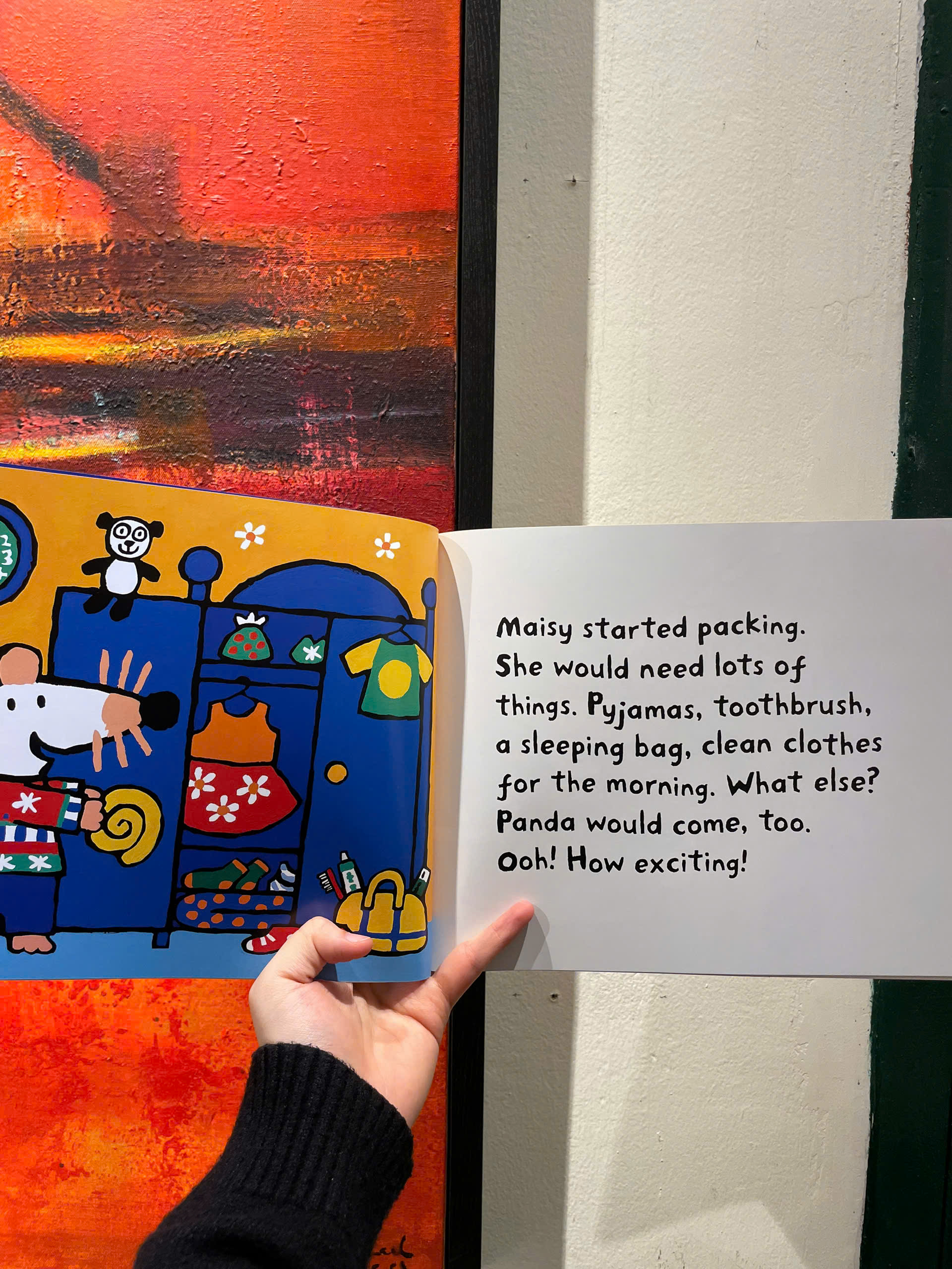 Maisy Goes on a Sleepover by Lucy Cousins - Children Picture book in English