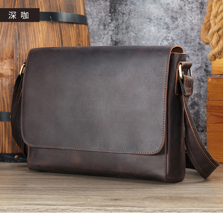 Túi đeo chéo nam DA BÒ  thật phong cách mới - DCN9458