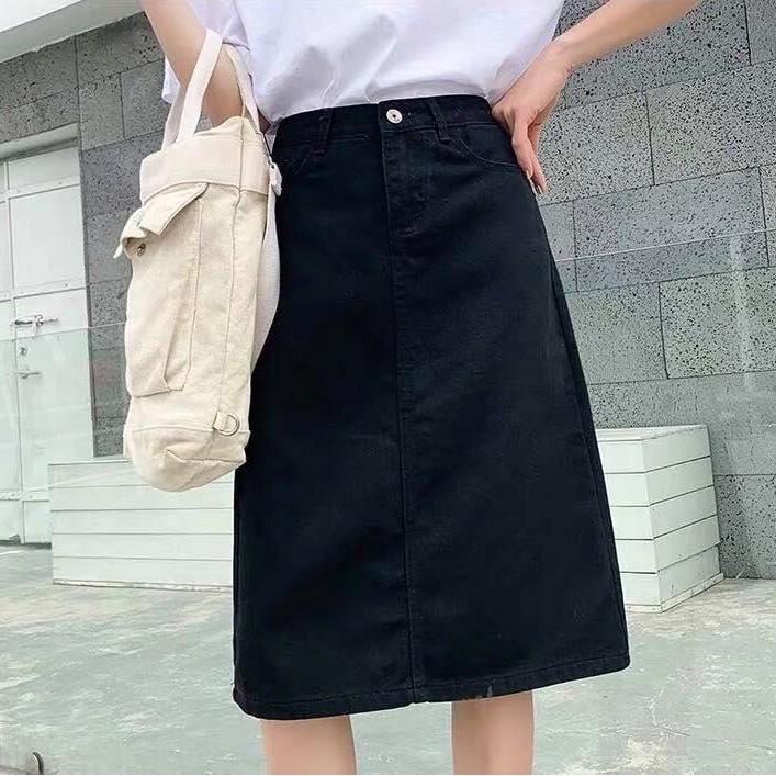 Váy cạp cao dài qua gối phong cách